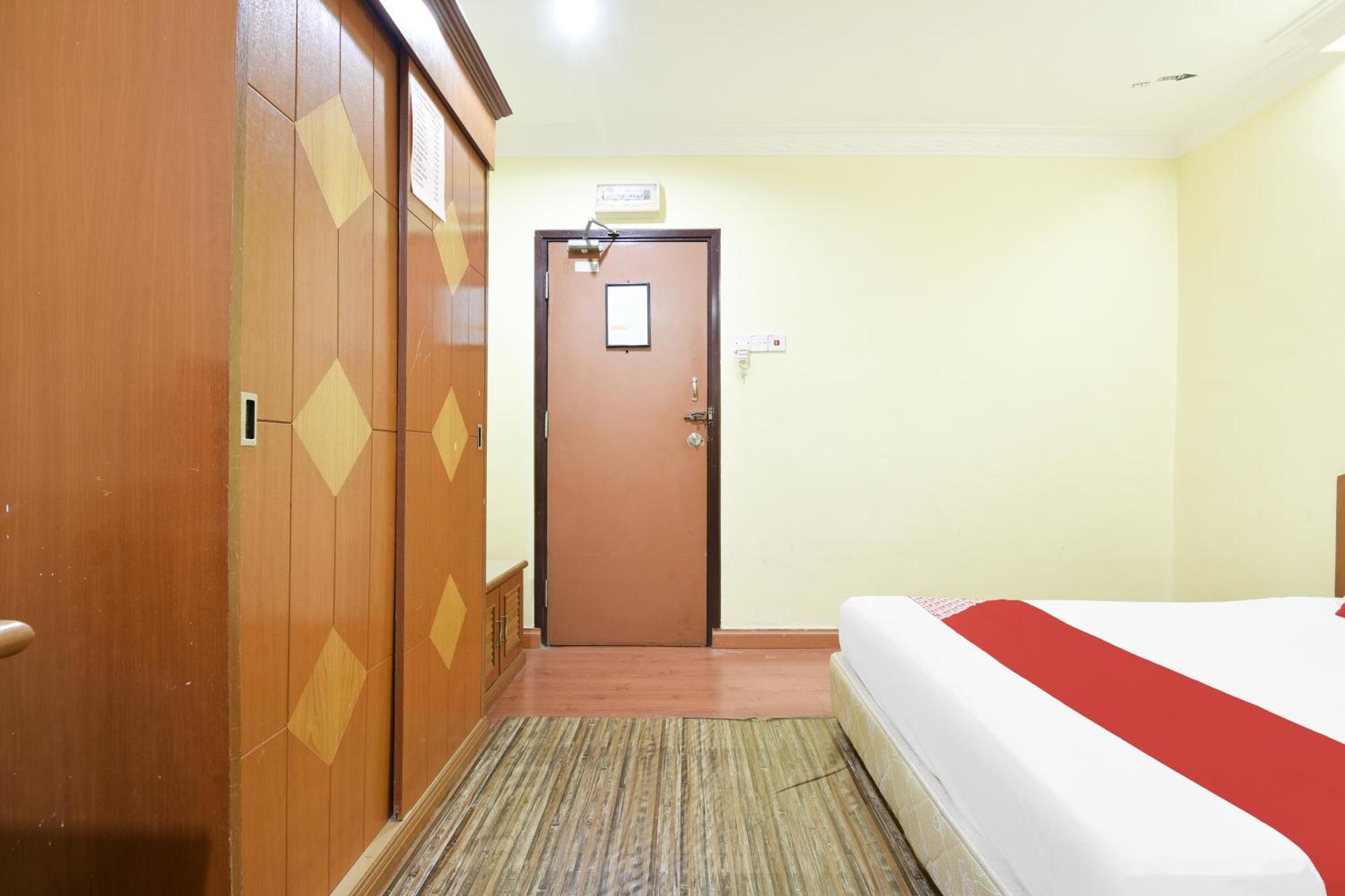 Hotel O Kota Bharu Near War Museum Formerly Azam Hotel Esterno foto